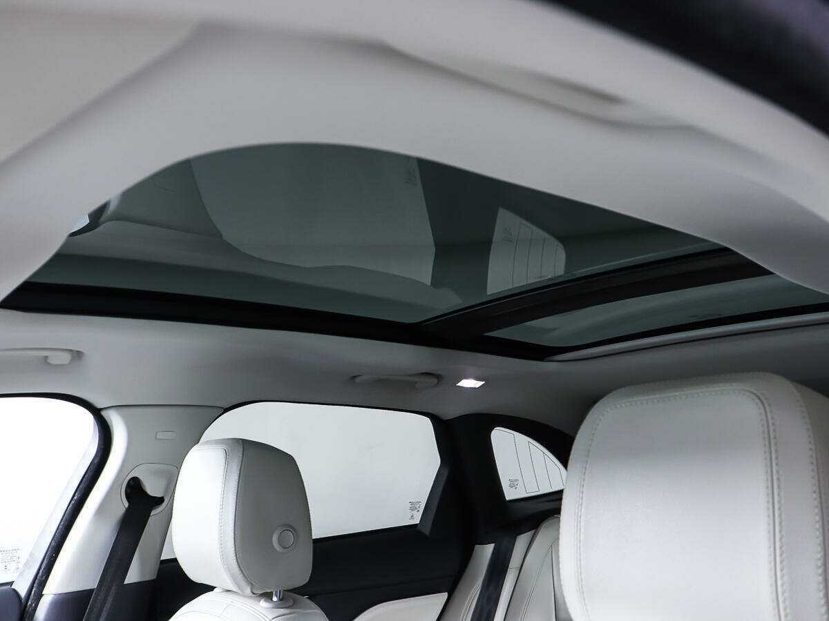 Jaguar F-Pace 2016