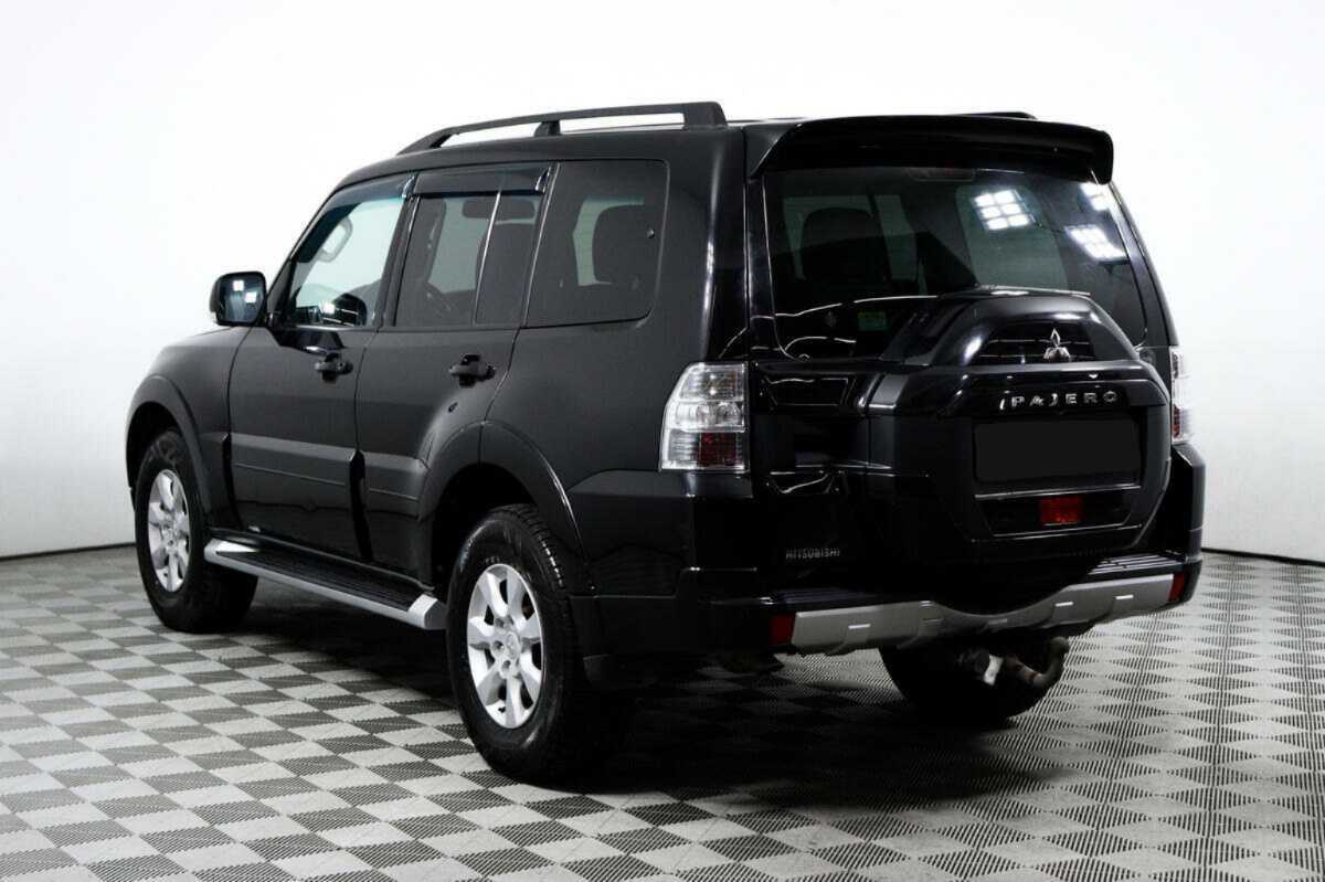 Mitsubishi Pajero 2018