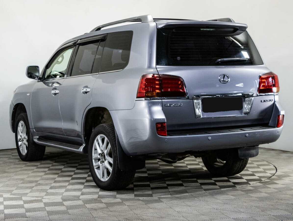 Lexus LX