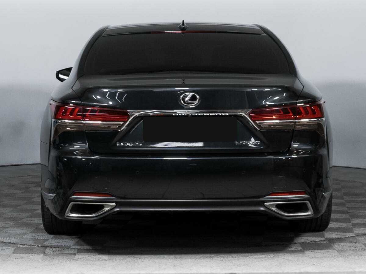 Lexus LS