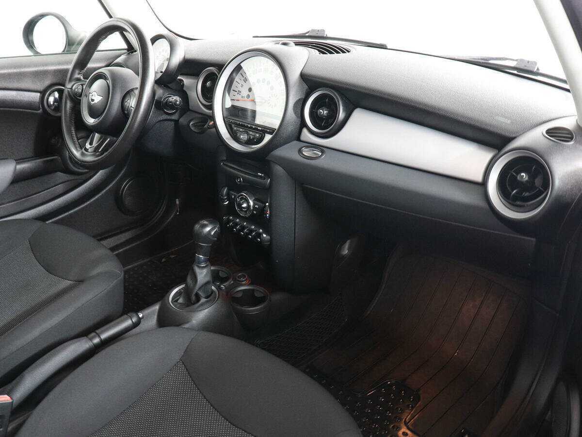 Mini Hatch 2012