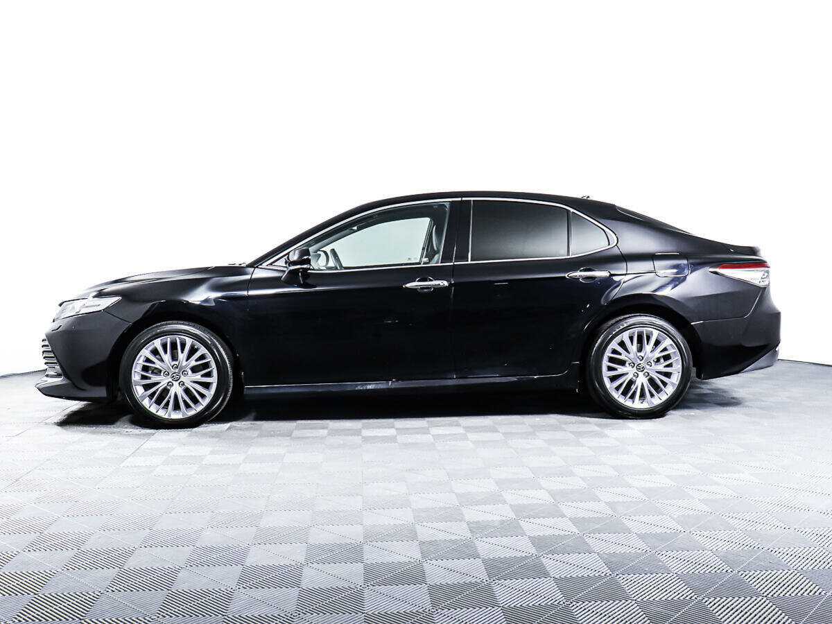 Toyota Camry 2021