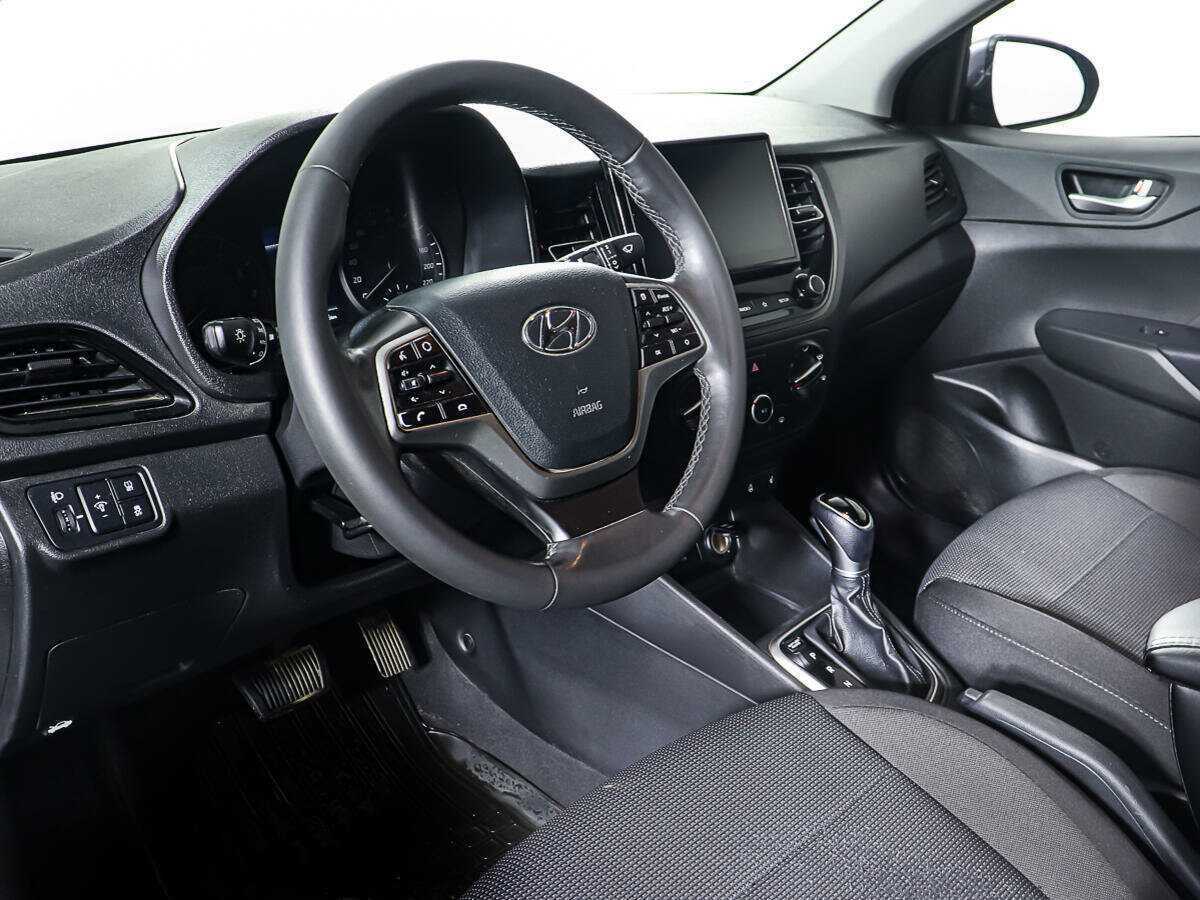 Hyundai Solaris 2021