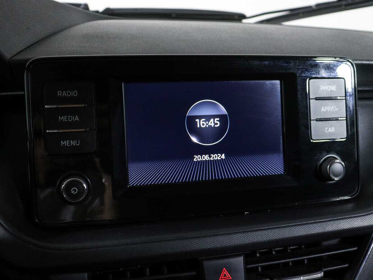 Skoda Rapid 2021