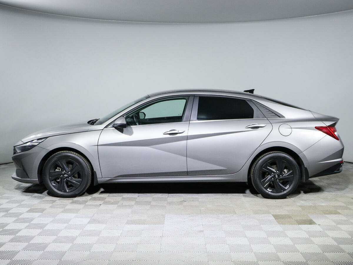 Hyundai Elantra 2022