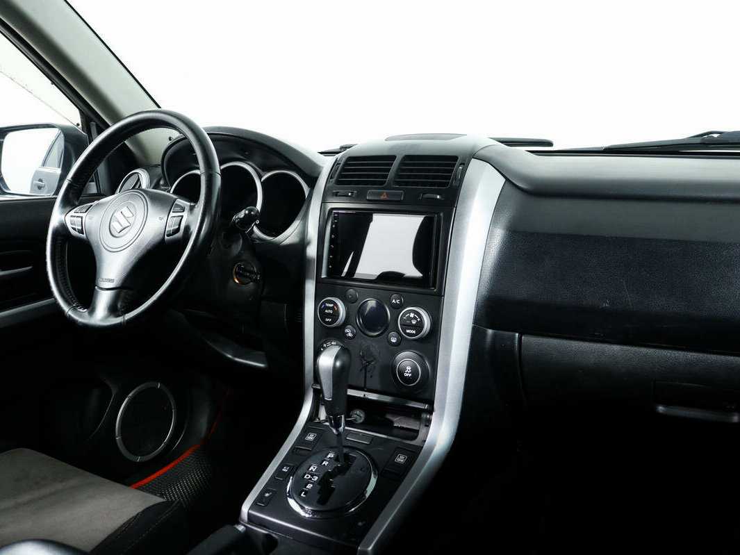 Suzuki Grand Vitara 2011