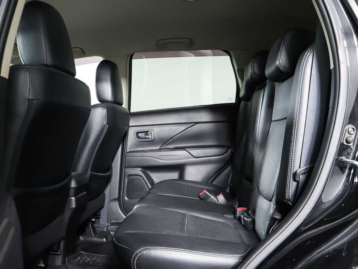 Mitsubishi Outlander 2015