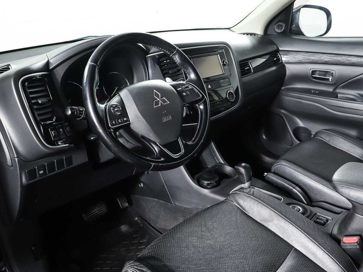 Mitsubishi Outlander 2015