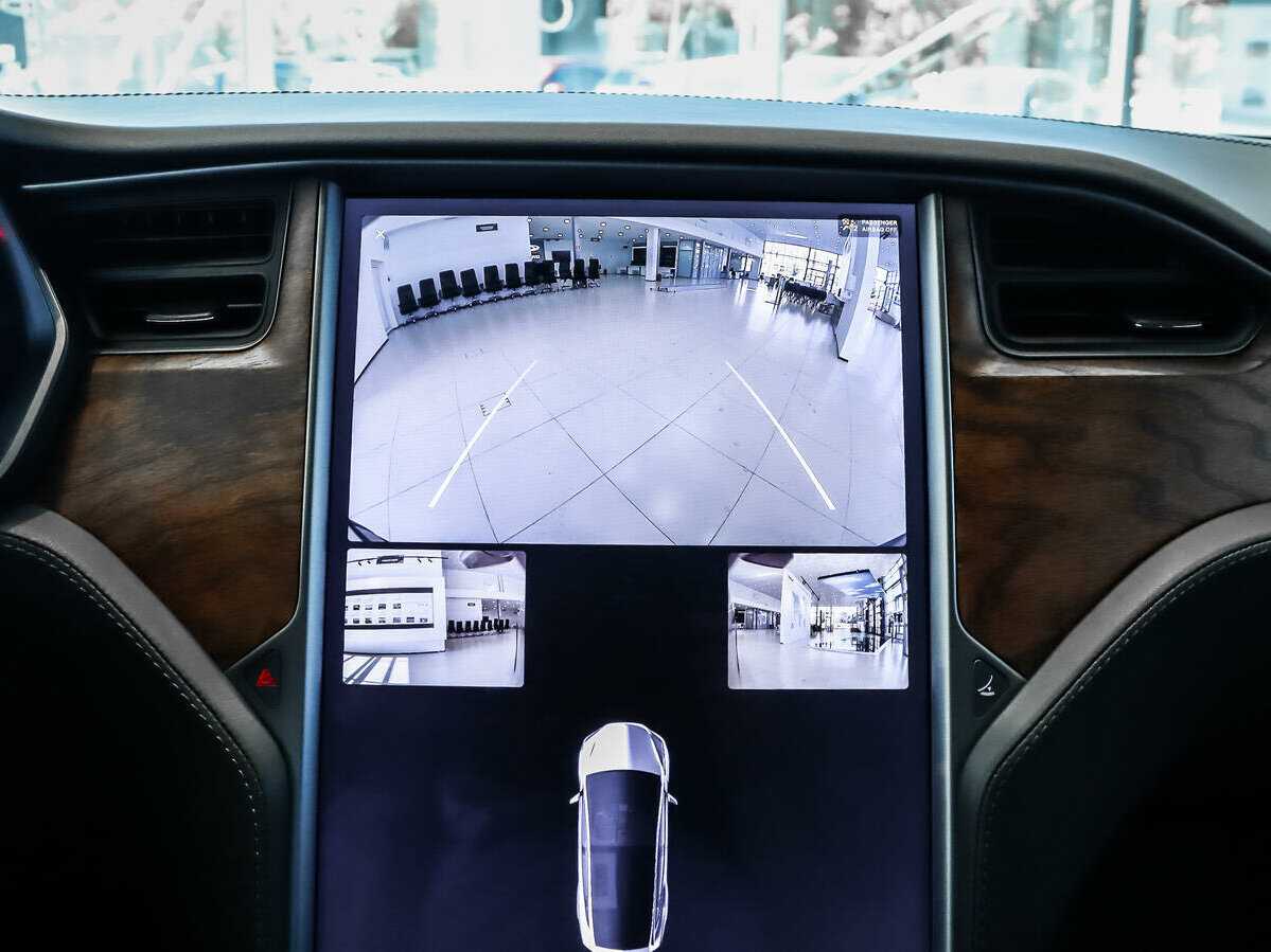 Tesla Model X 2020