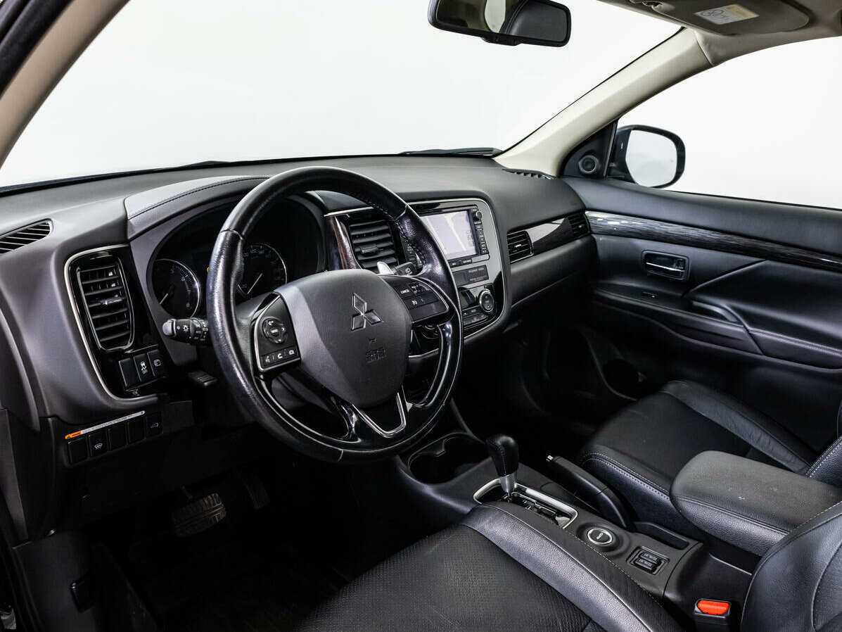 Mitsubishi Outlander 2015