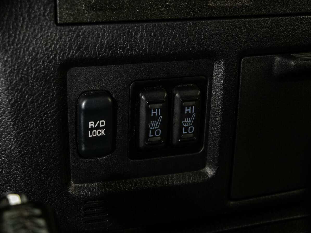 Mitsubishi Pajero 2011