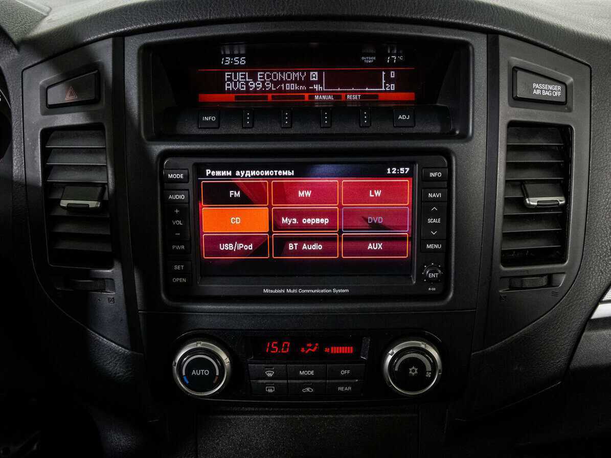 Mitsubishi Pajero 2011