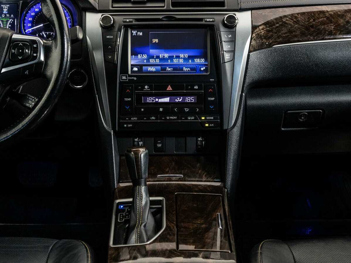 Toyota Camry 2016