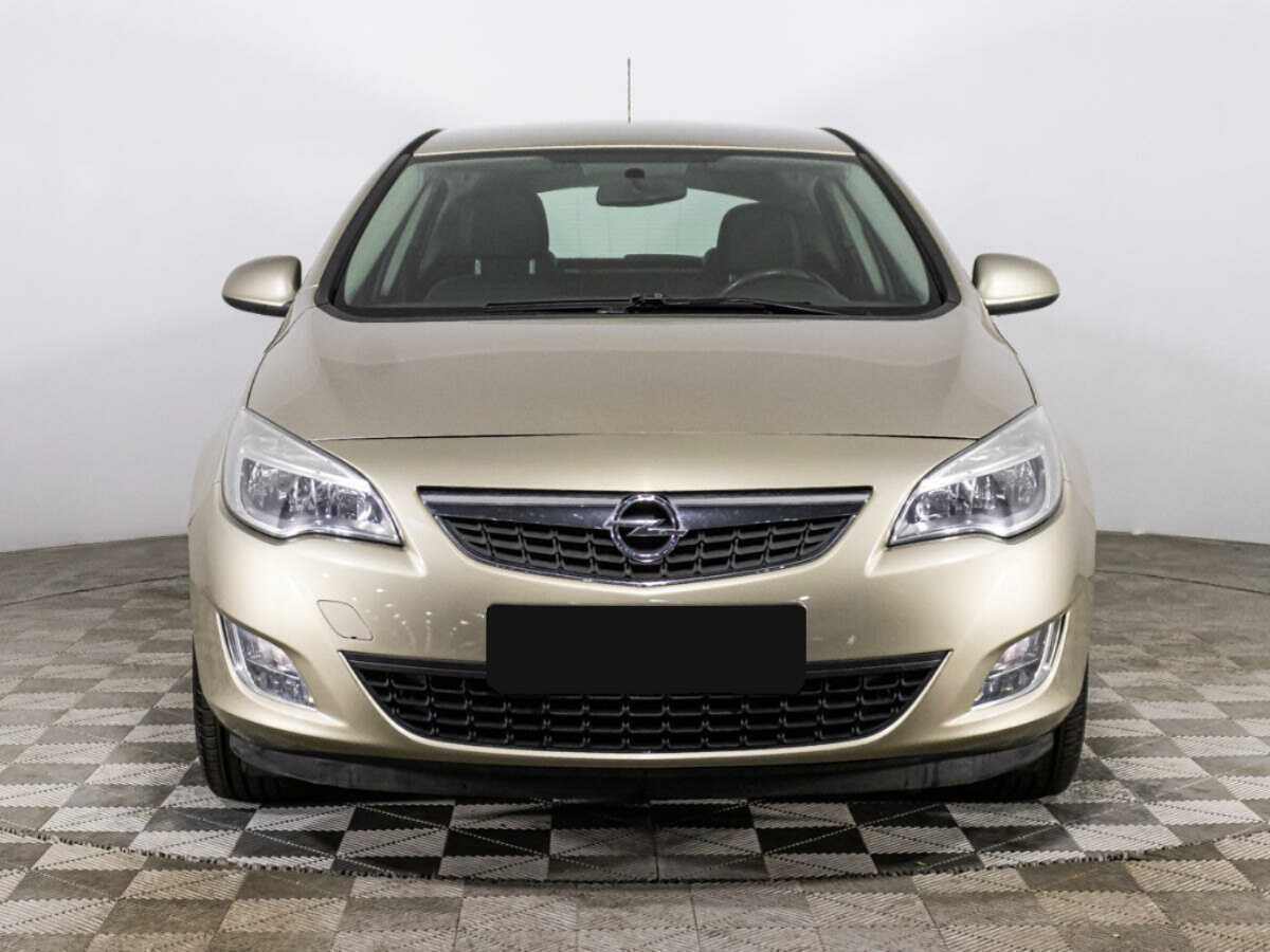 Opel Astra 2012