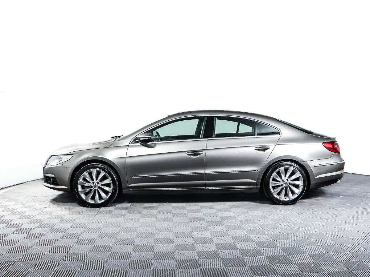 Volkswagen Passat CC 2011