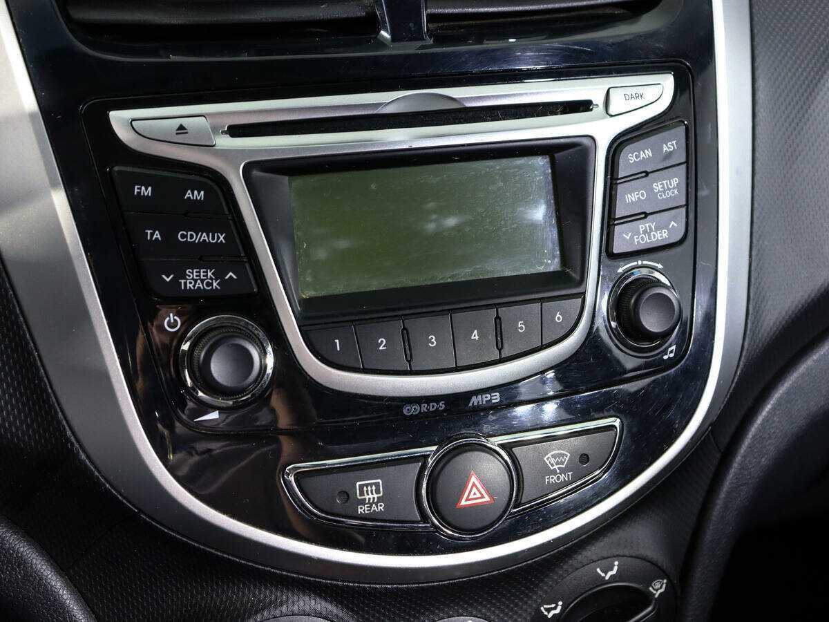 Hyundai Solaris 2014