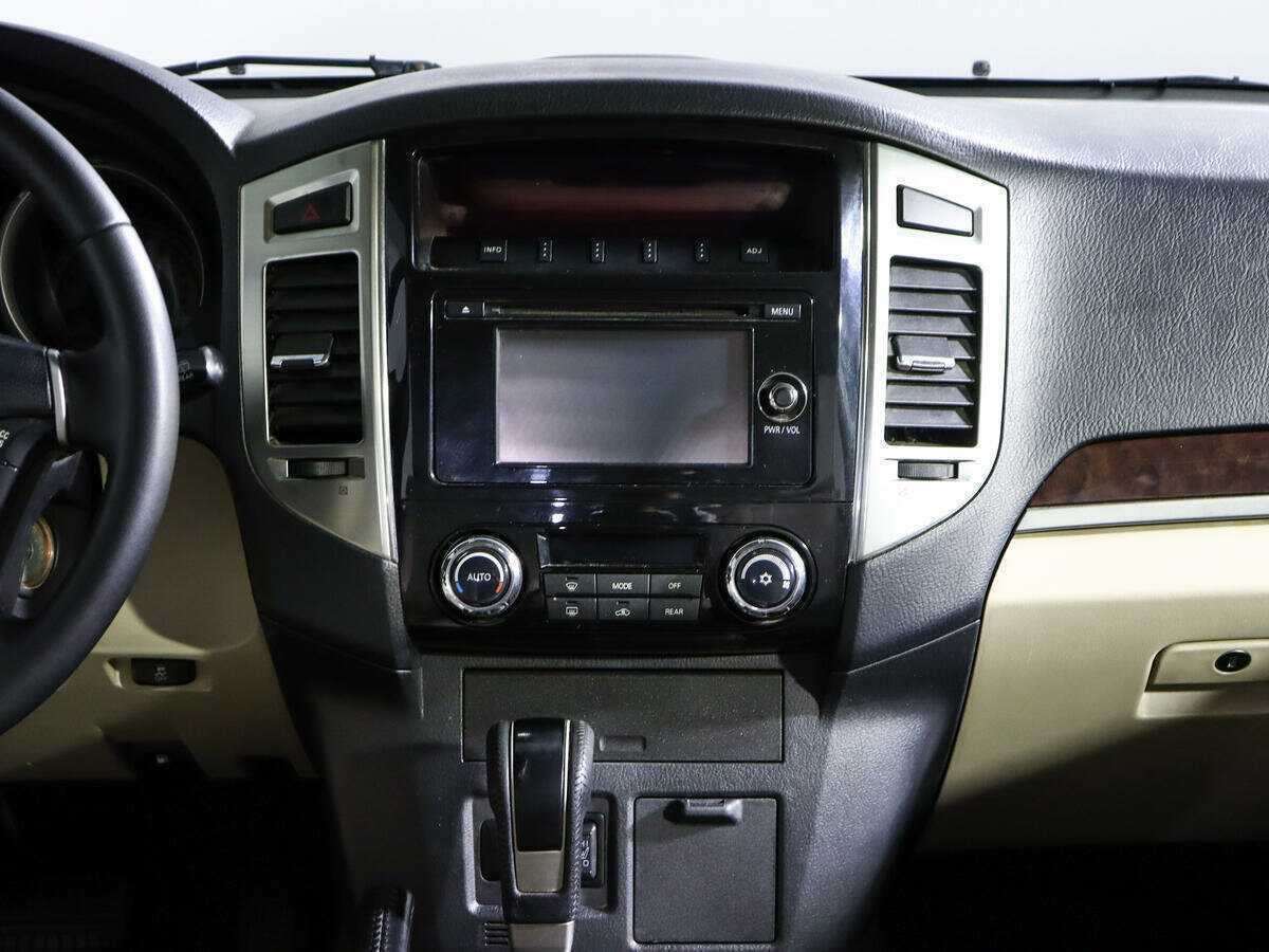 Mitsubishi Pajero 2017