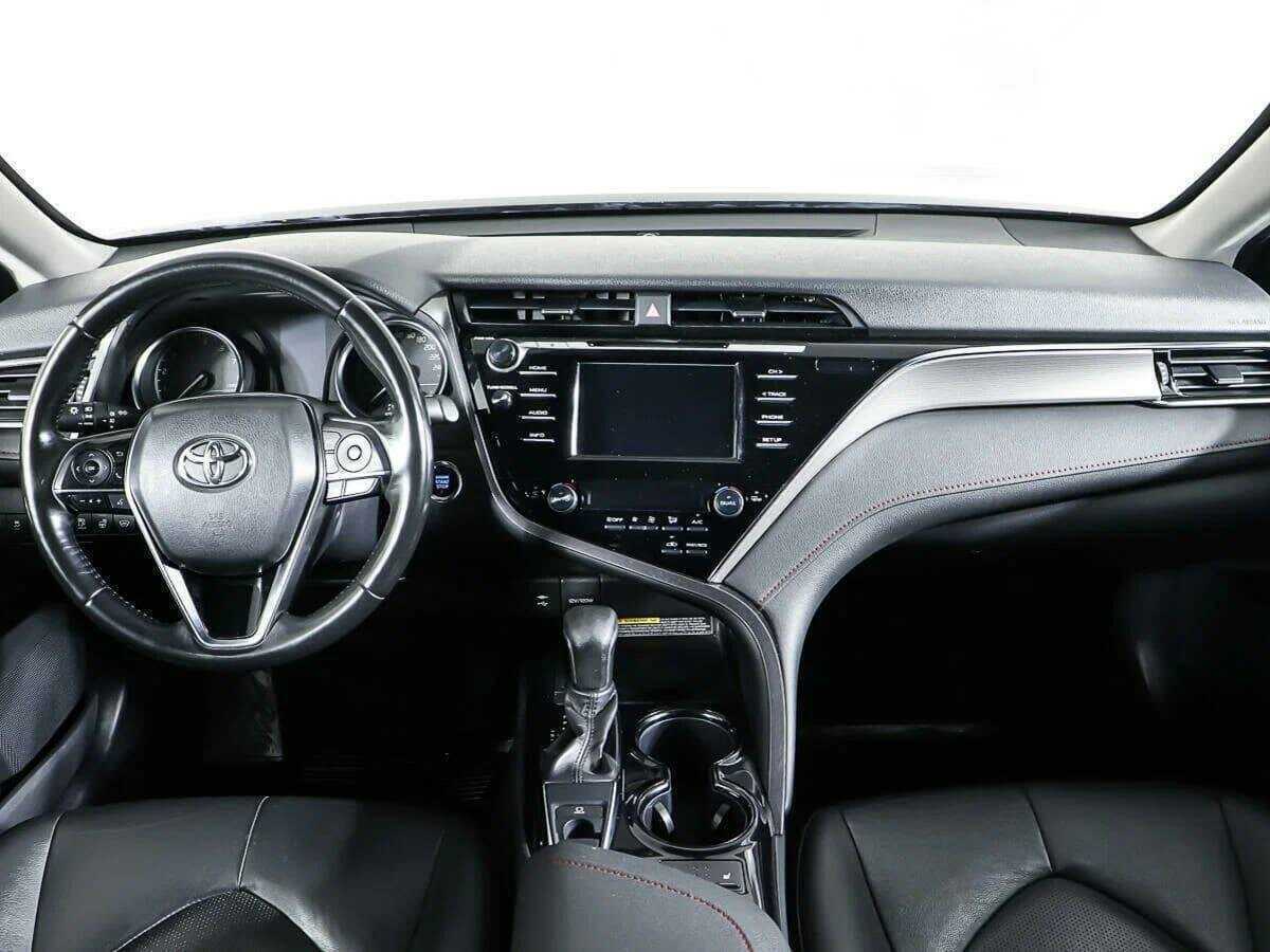 Toyota Camry 2020