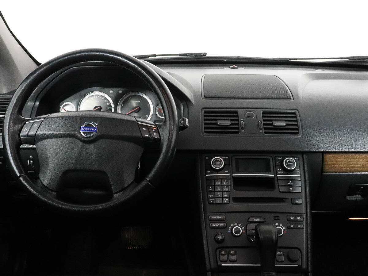 Volvo XC90 2011