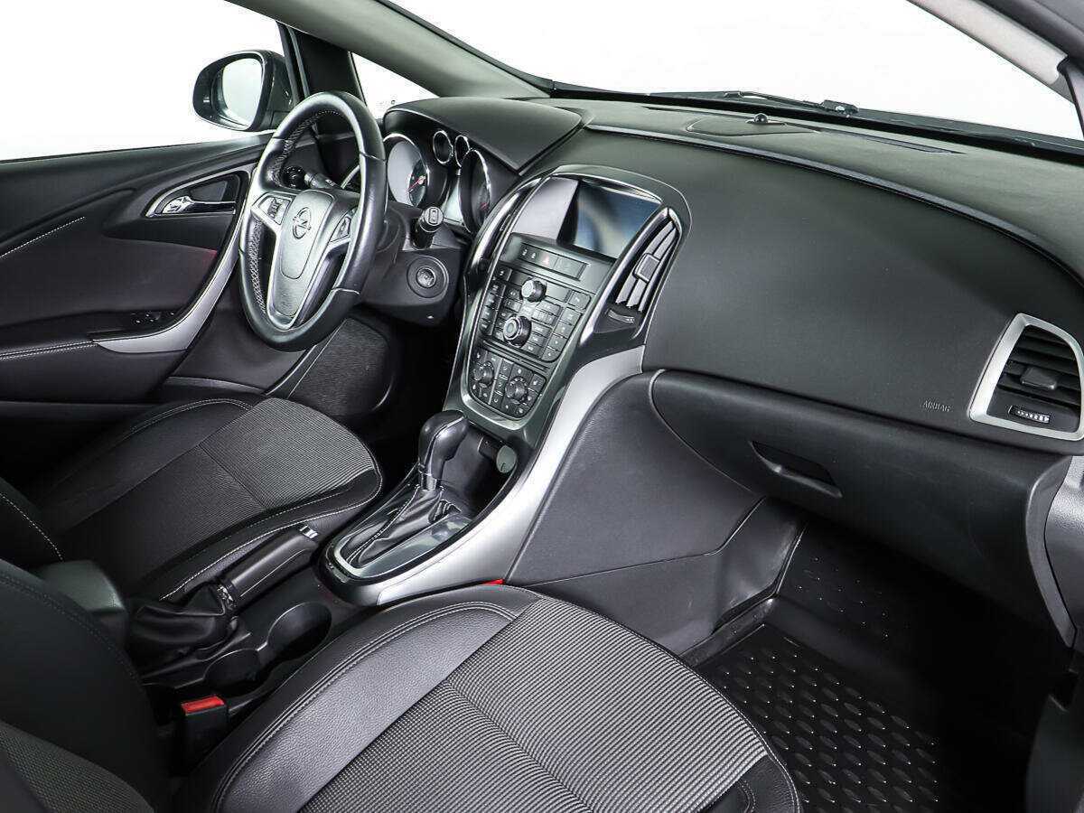 Opel Astra 2012