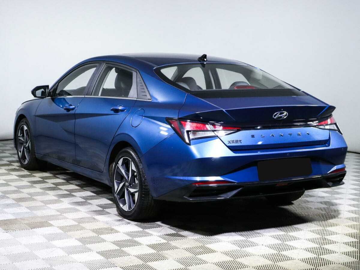 Hyundai Elantra 2022