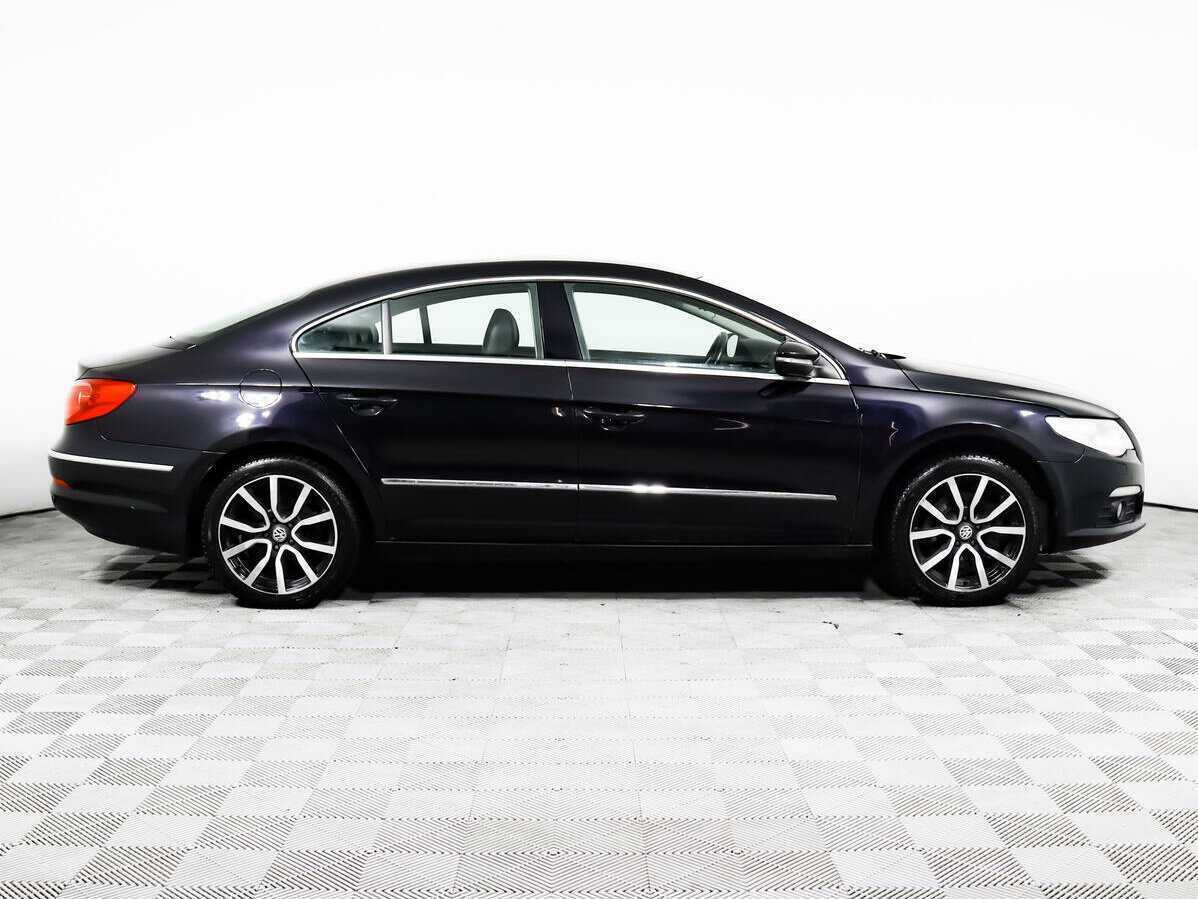 Volkswagen Passat CC 2011