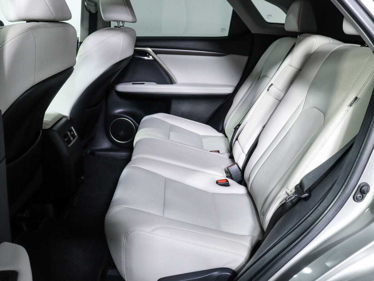 Lexus RX 2021