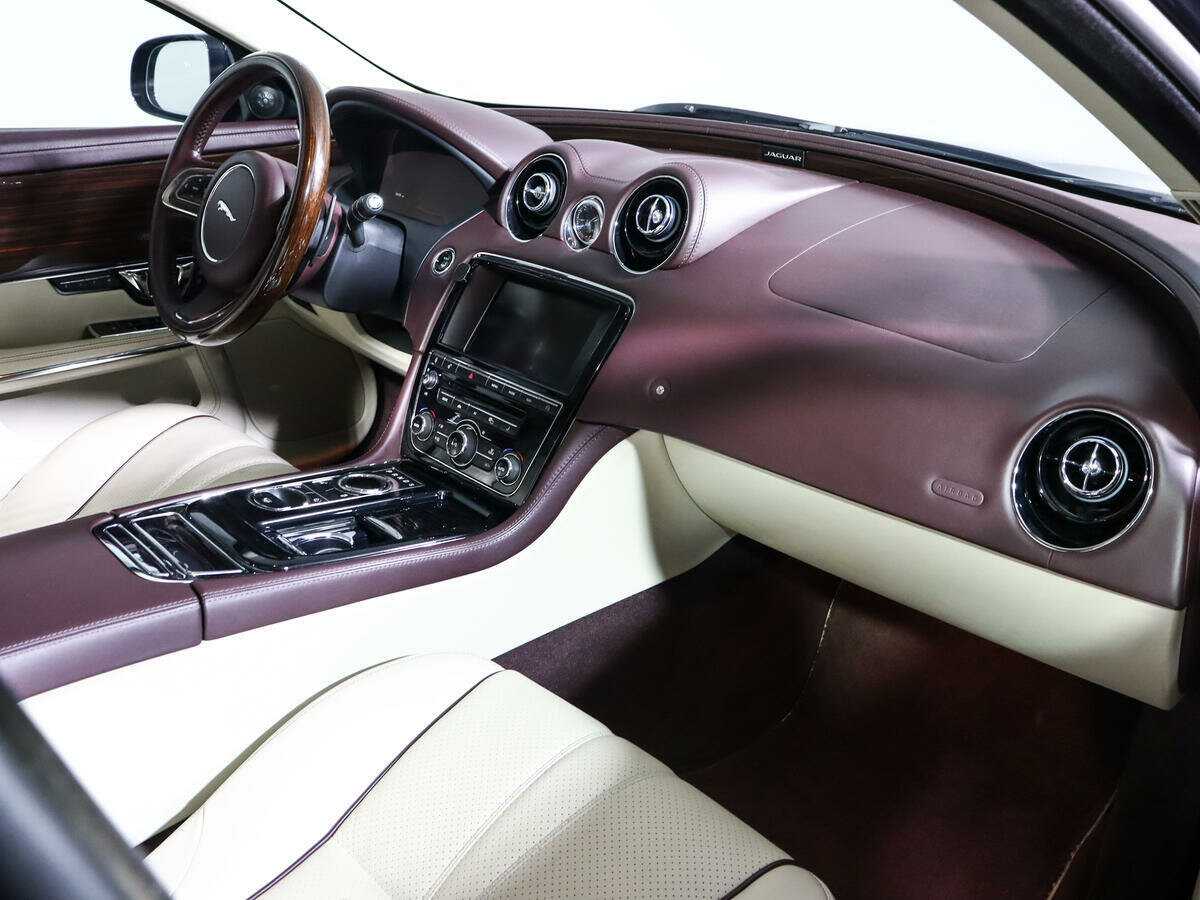 Jaguar XJ 2014