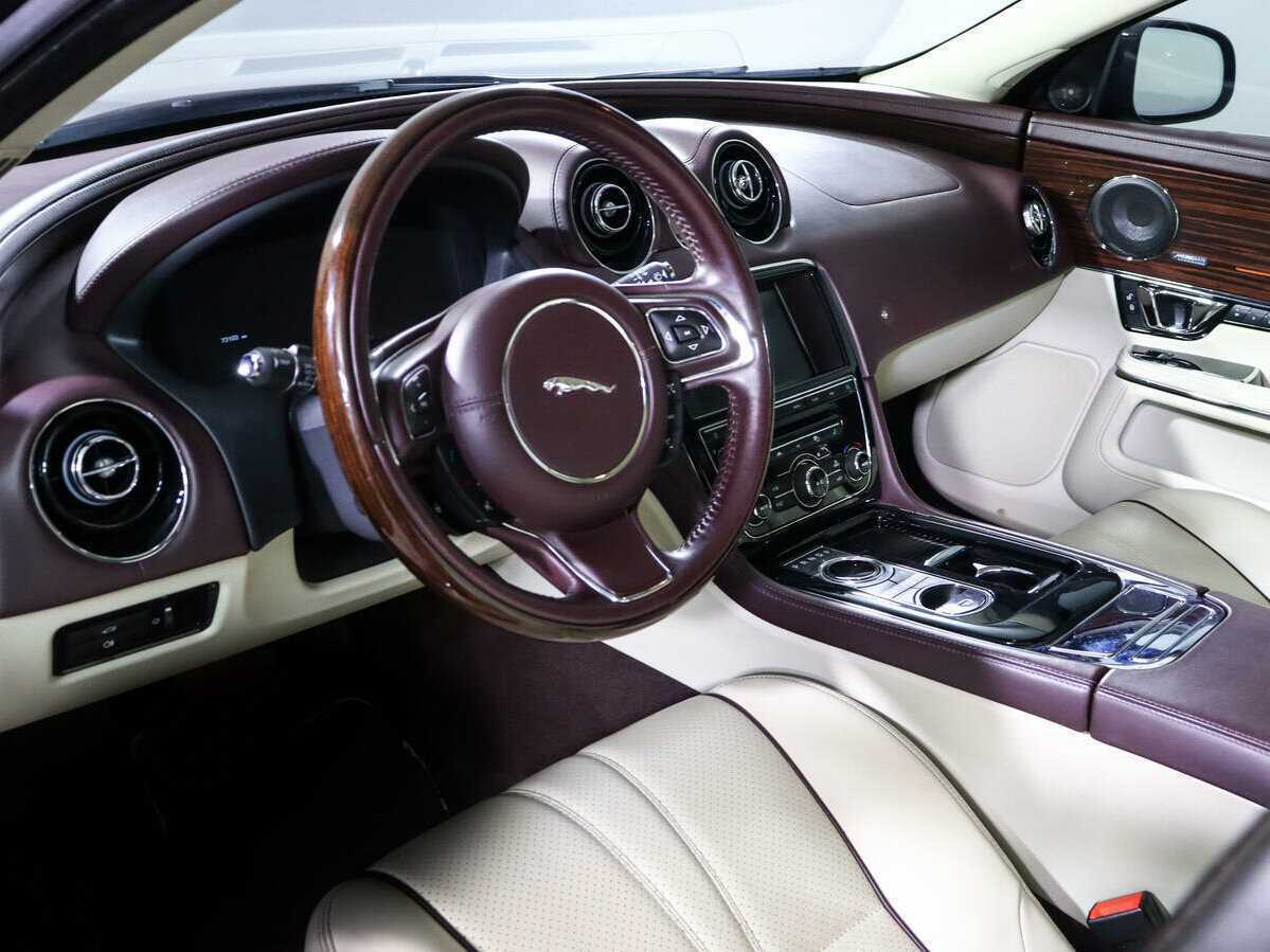 Jaguar XJ 2014
