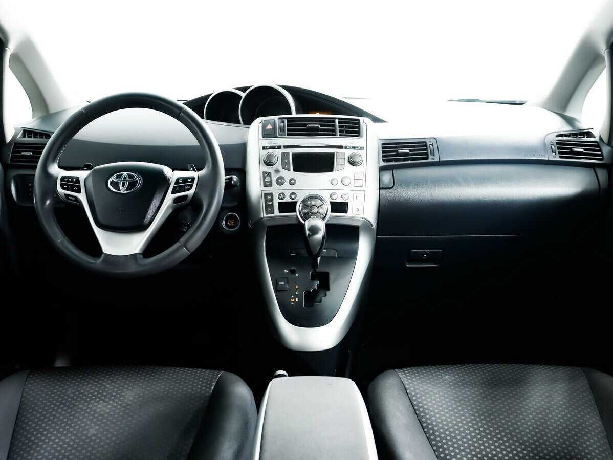 Toyota Verso 2010