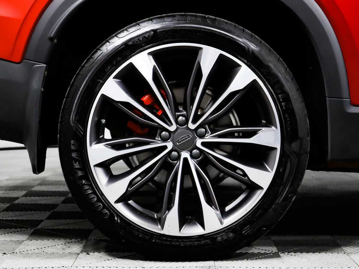 Geely Tugella 2021
