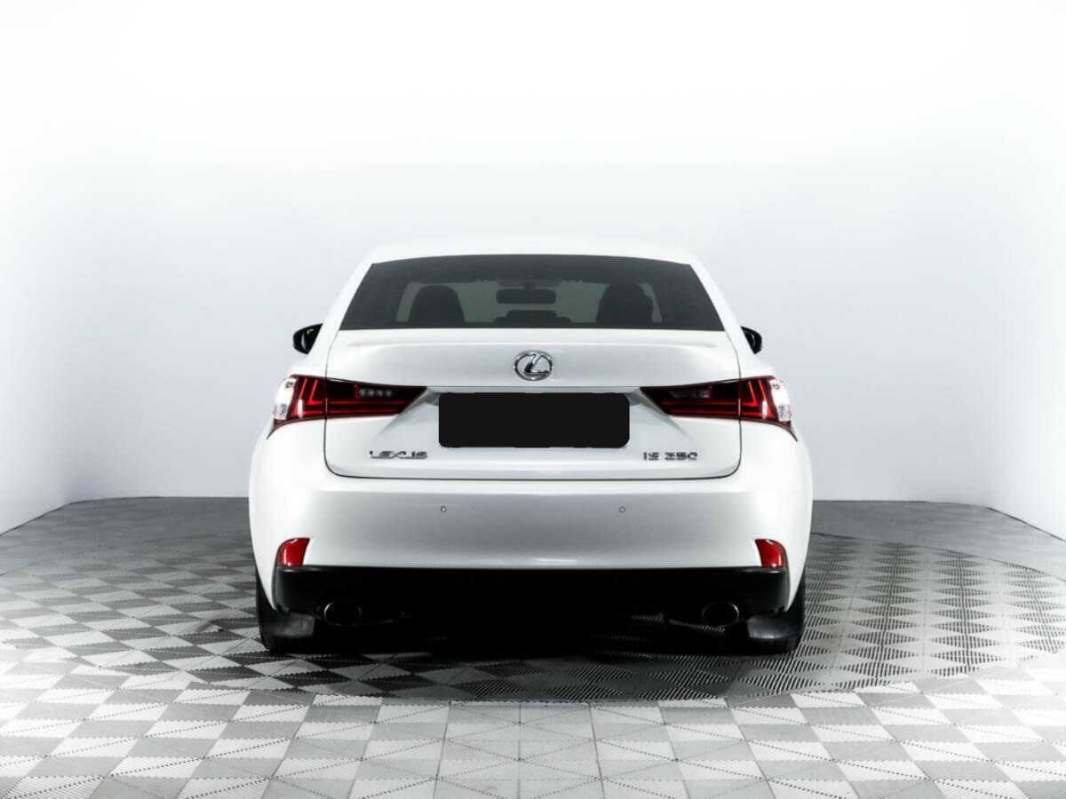 Lexus IS