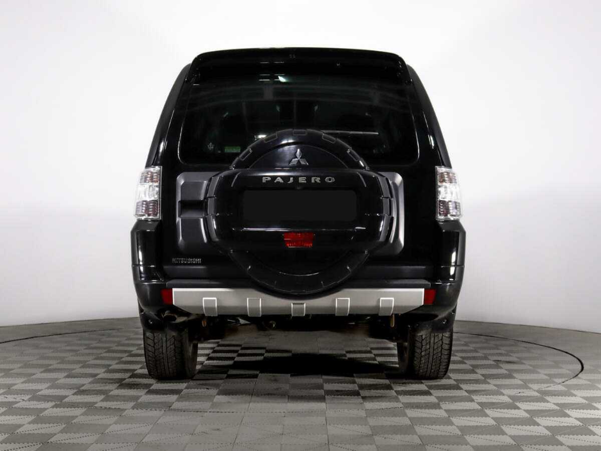 Mitsubishi Pajero 2011