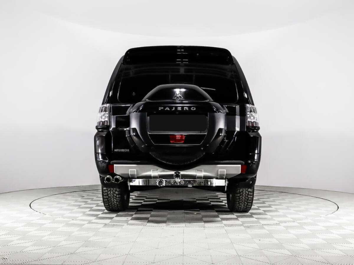 Mitsubishi Pajero 2015