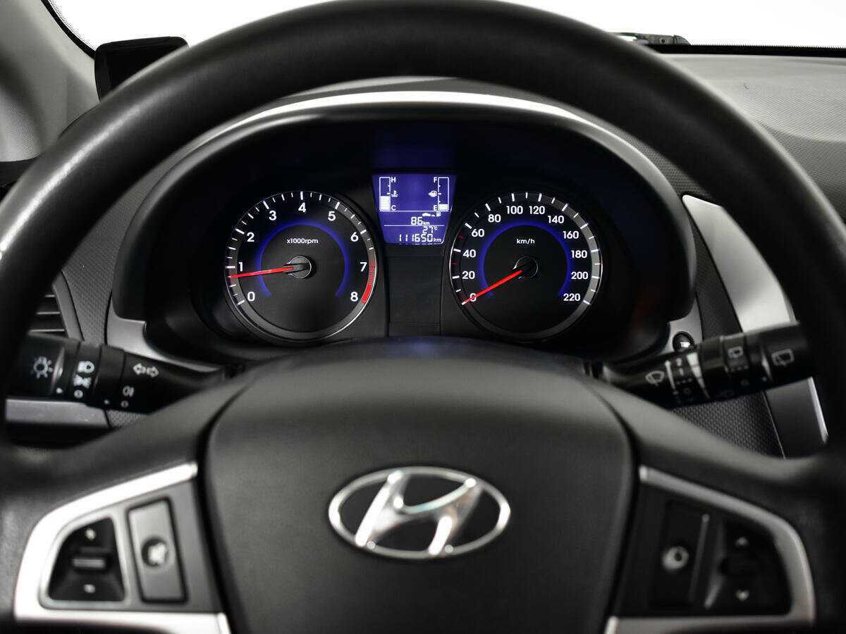 Hyundai Solaris 2015
