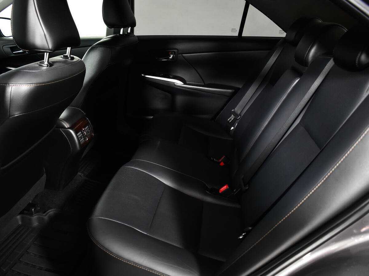 Toyota Camry 2016
