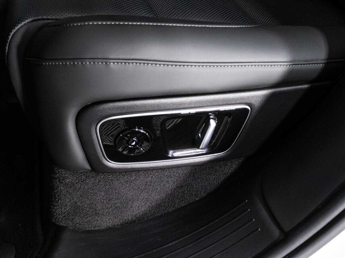 Li Auto (Lixiang) L7 2023