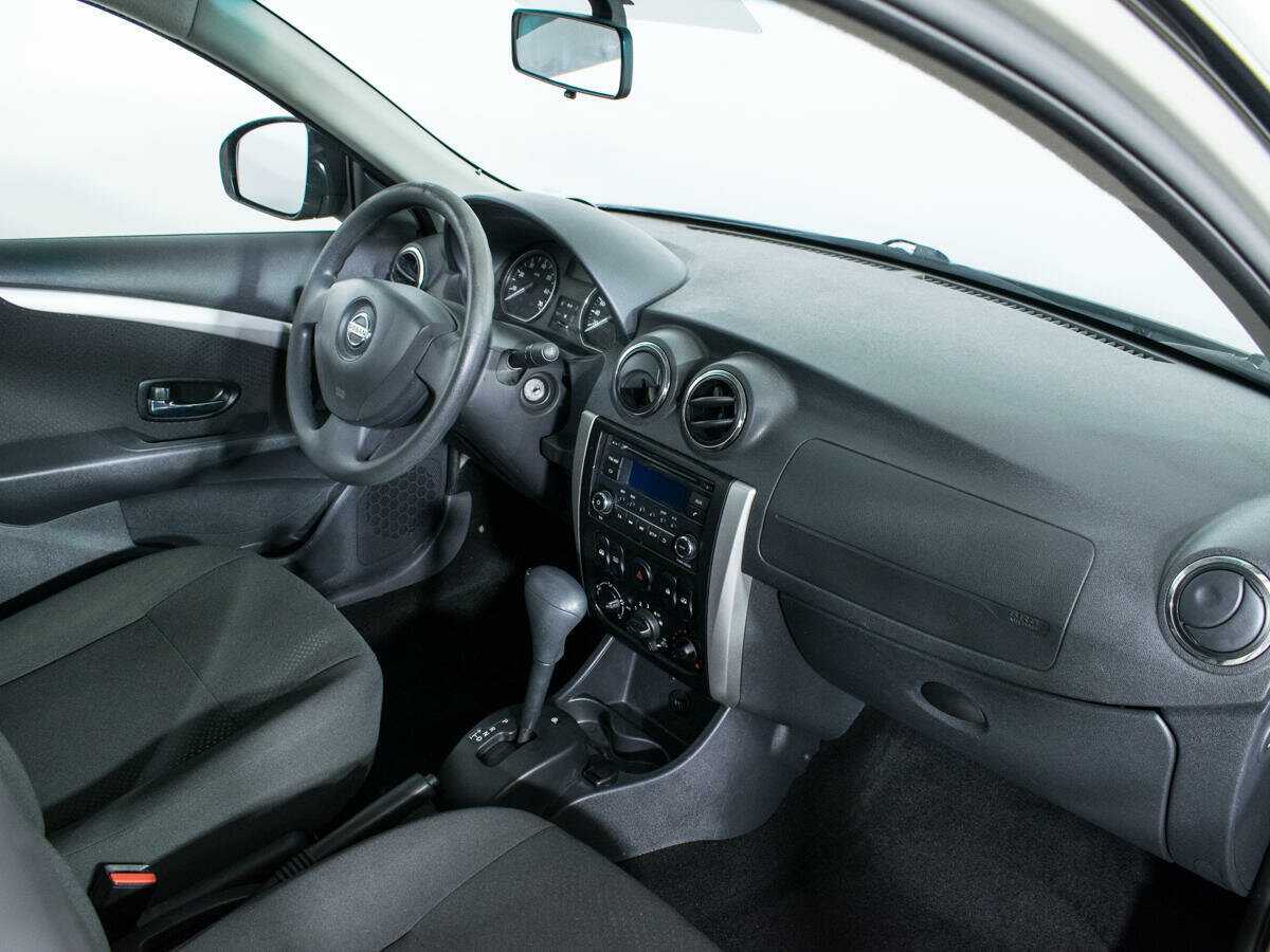 Nissan Almera 2016
