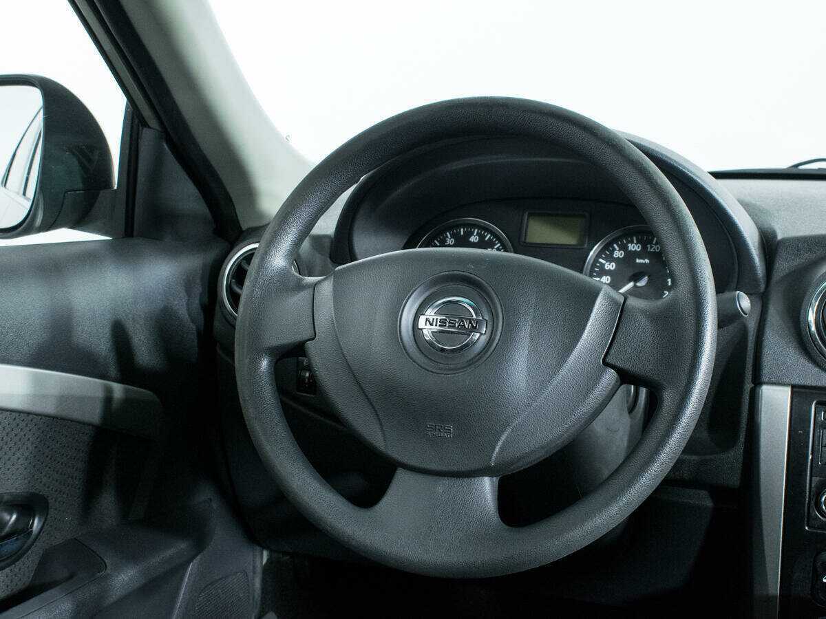 Nissan Almera 2016