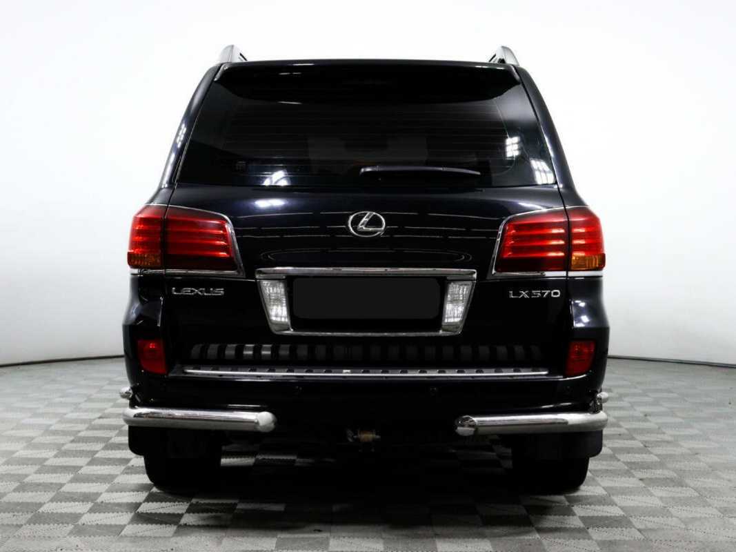 Lexus LX