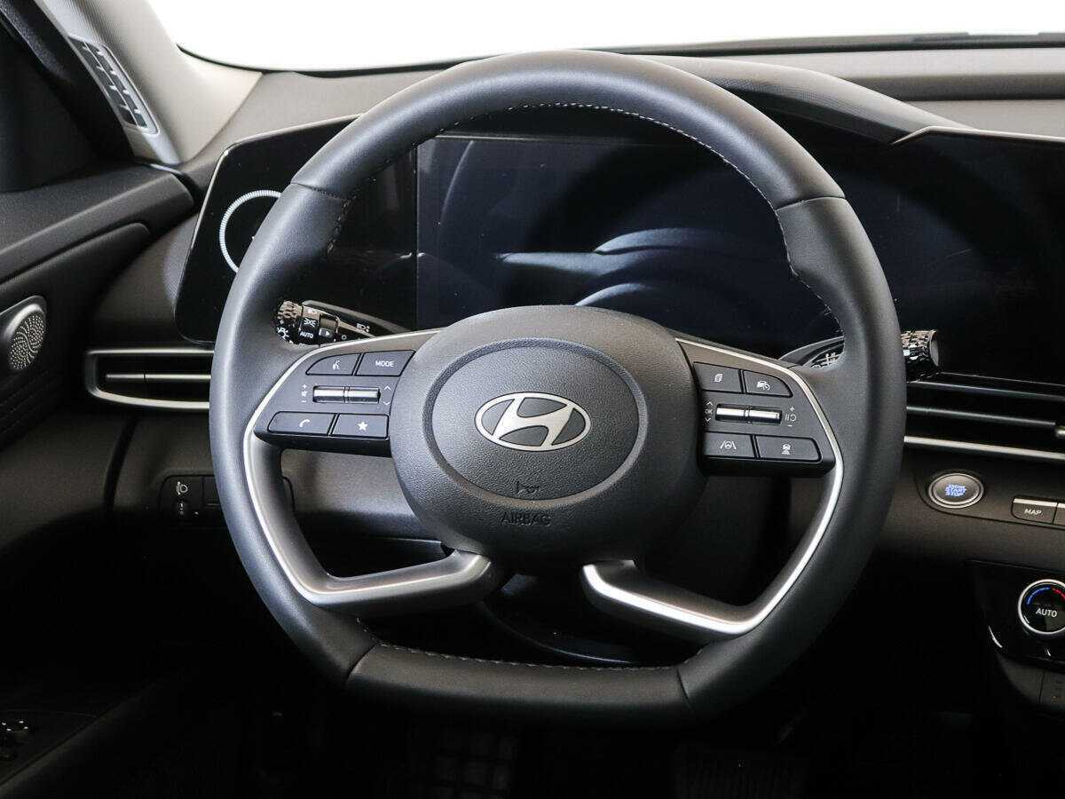 Hyundai Elantra 2024