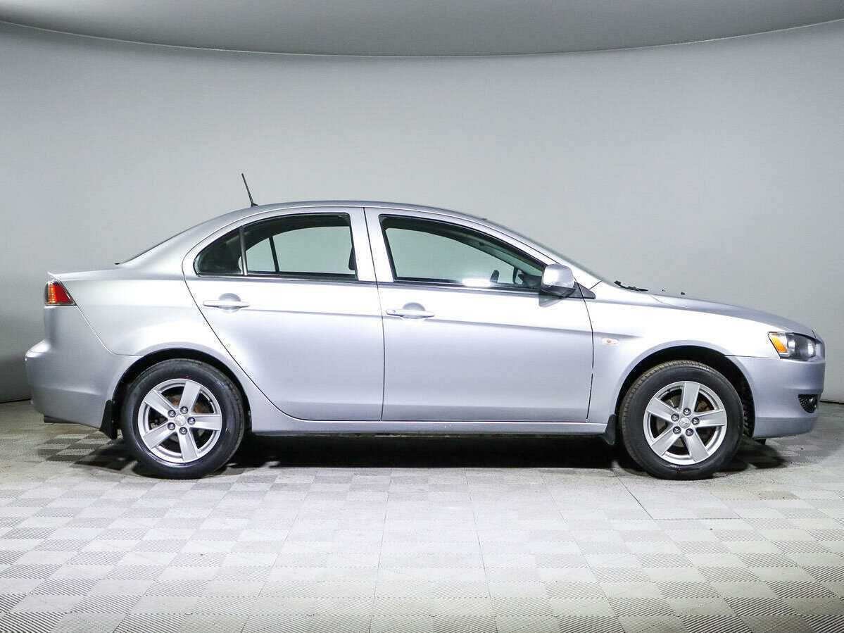 Mitsubishi Lancer