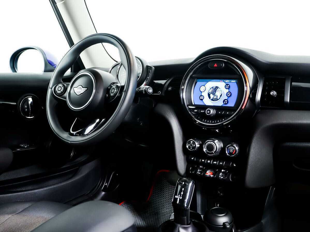 Mini Hatch 2019