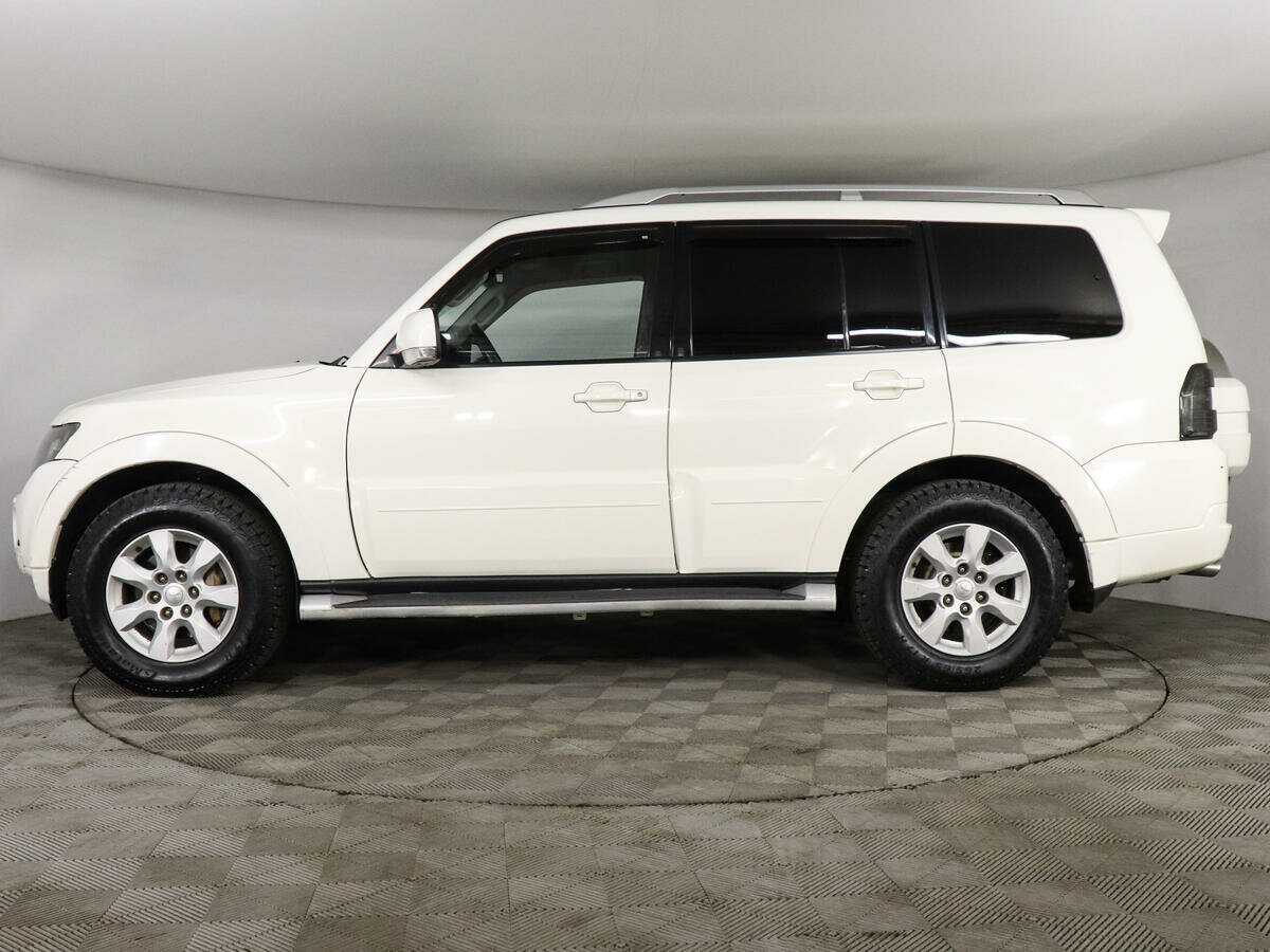 Mitsubishi Pajero 2011