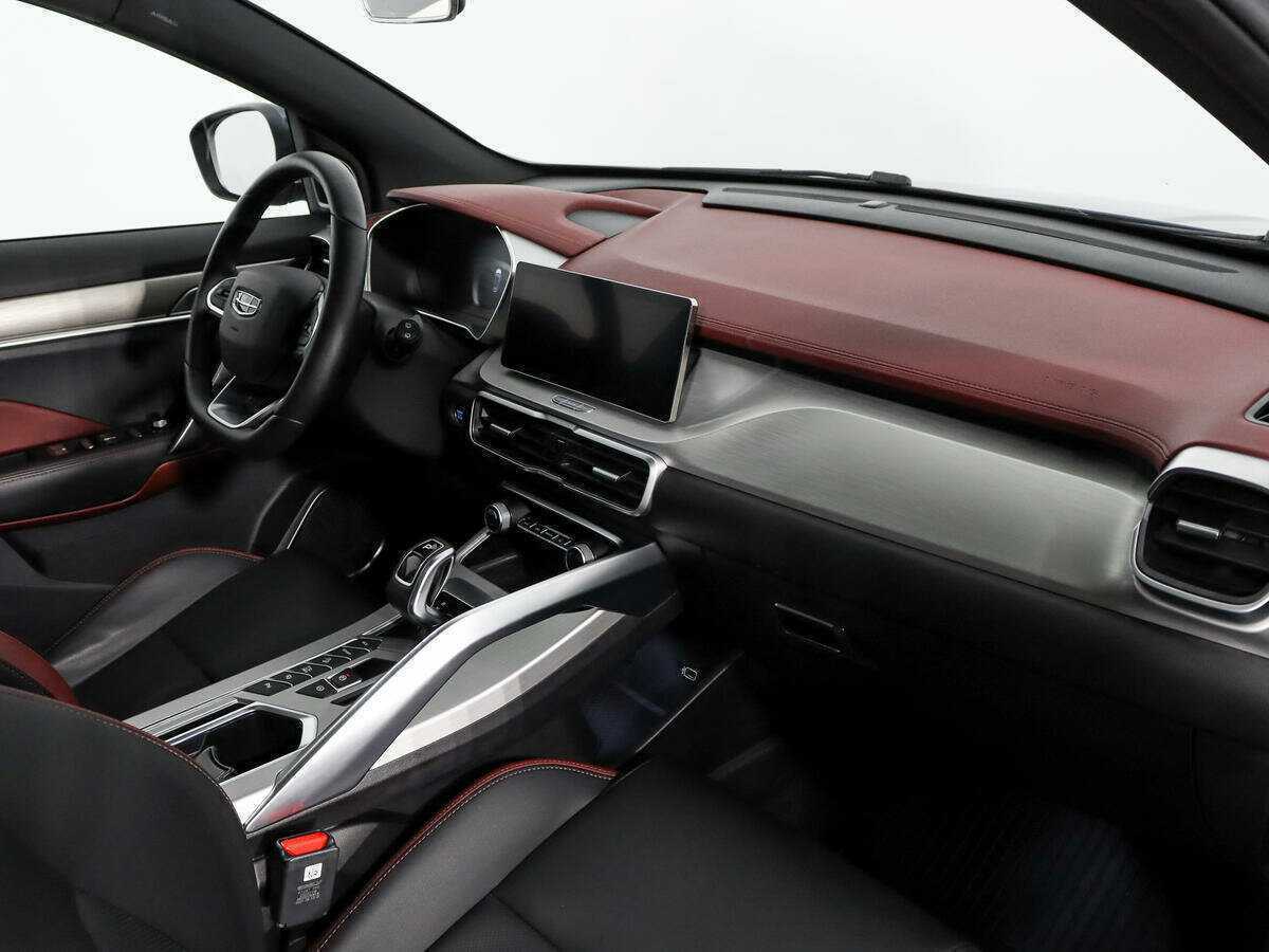 Geely Coolray 2021