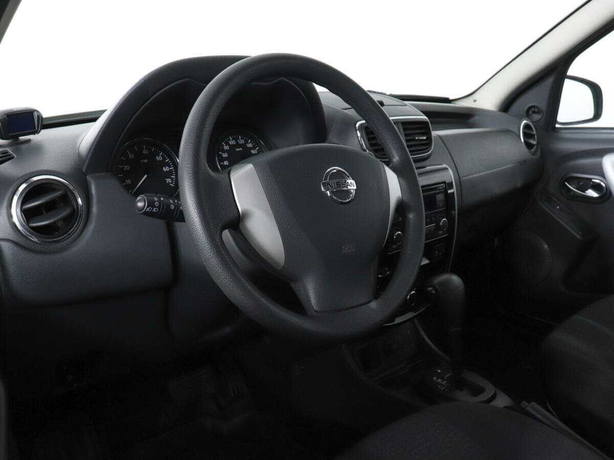 Nissan Terrano 2014