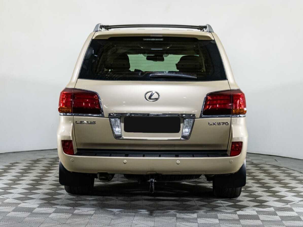 Lexus LX