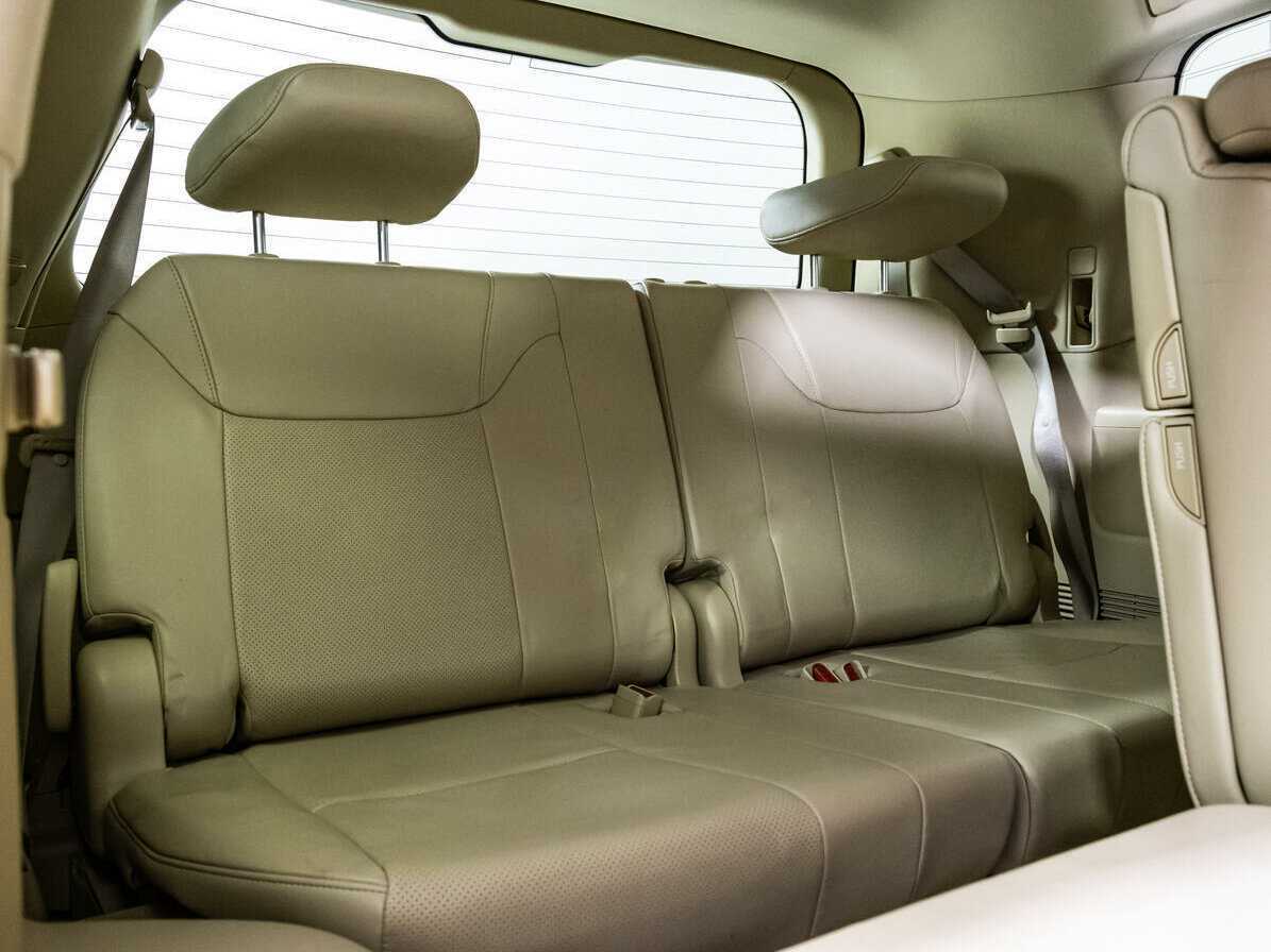 Lexus LX 2008