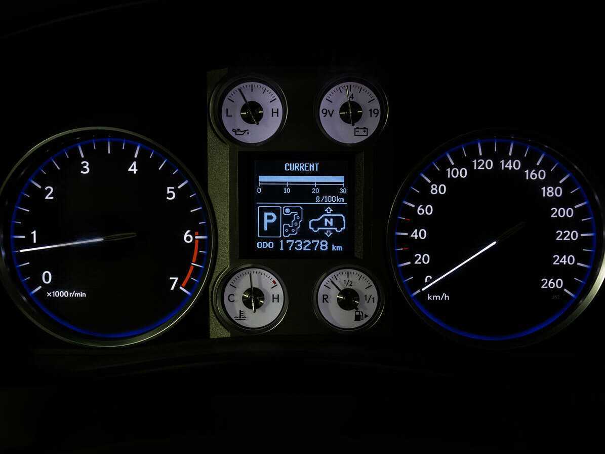 Lexus LX 2008