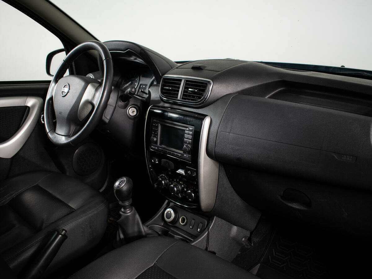 Nissan Terrano 2014